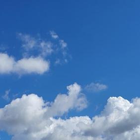 Himmel und Wolken